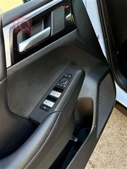 ميتسوبيشي اوتلاندر